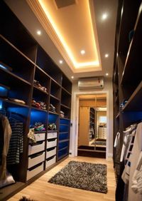 Большая открытая гардеробная комната с комбинированным наполнением Орск
